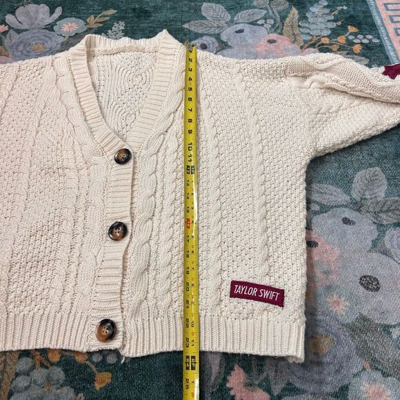 Taylor Swift Sweater M/L Large Cream Red Folklore-Era Cardigan Cable Knit Star - Picture 9 of 12
